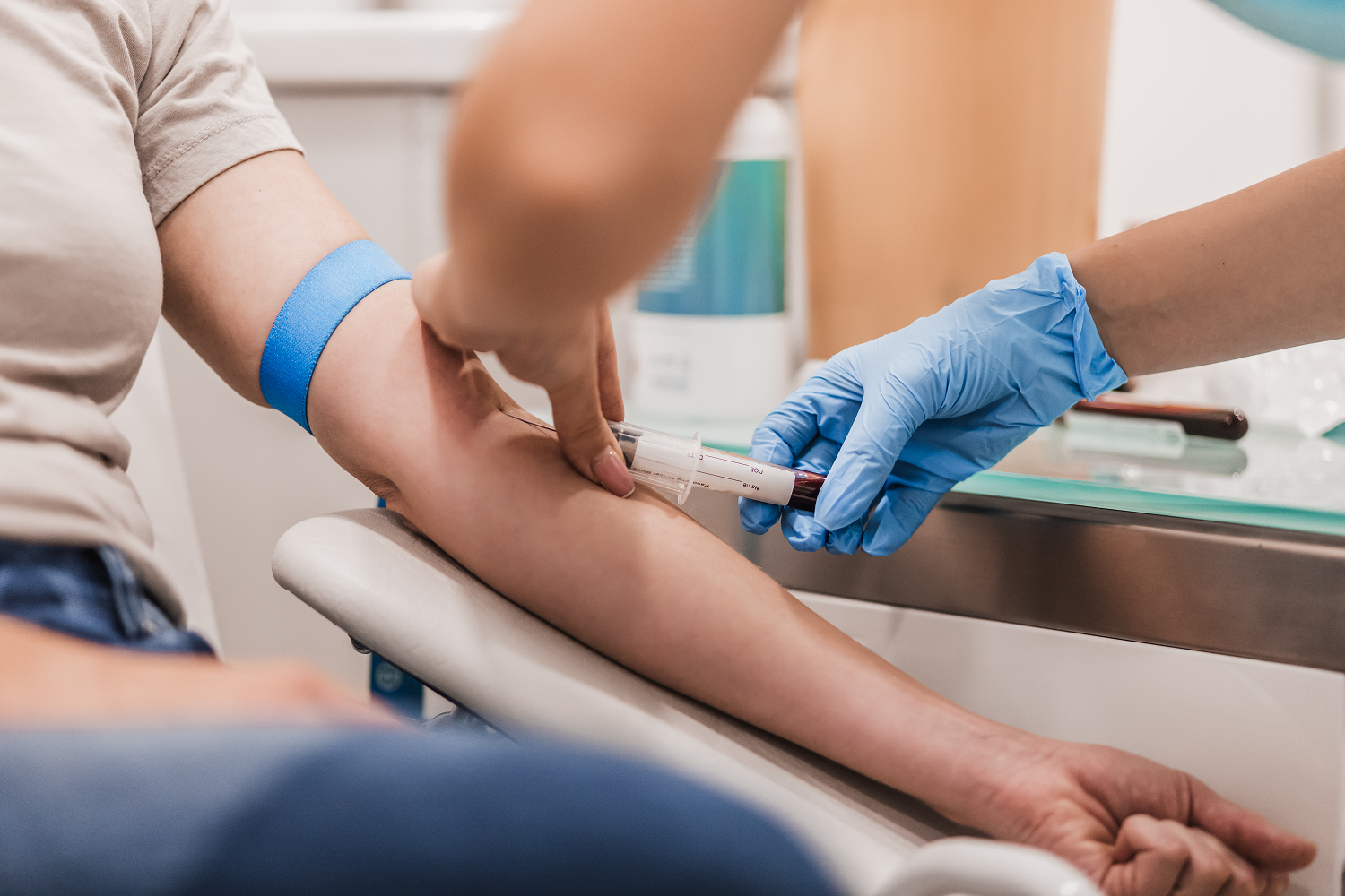 iStock-1366739379 drug handling blood sample.jpg resize